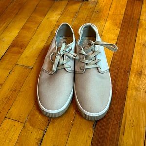 Men’s Tom’s shoes size 9.5
